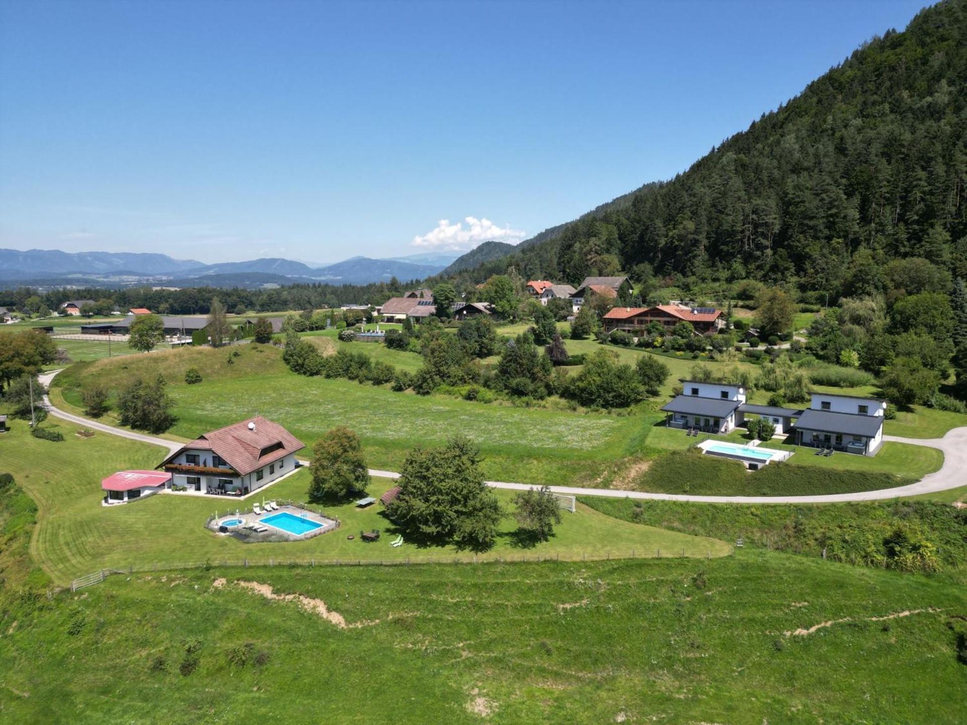 Ferienhaus Kaiser Villa Gallizien Eksteriør bilde