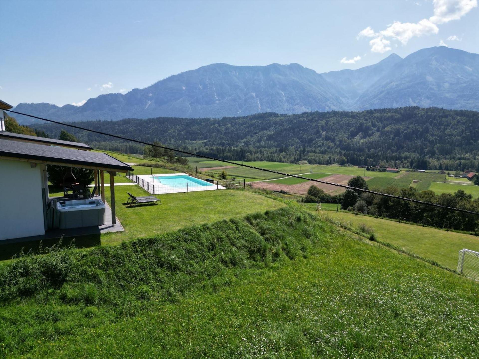 Ferienhaus Kaiser Villa Gallizien Eksteriør bilde